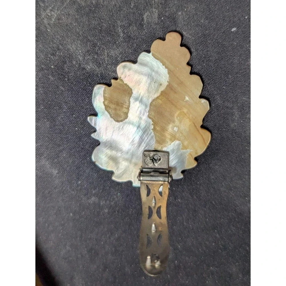 Vintage‎ Hand Carved Mother of Pearl Shell Leaf Berry Fur Clip Iridescent 2 Inch
